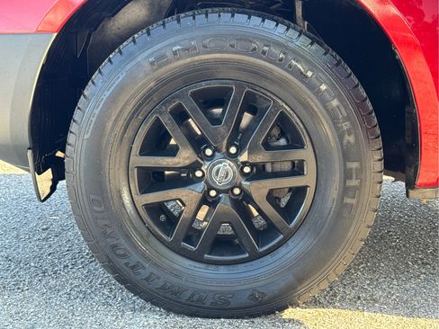 Used 2016 Nissan Frontier SV image 10