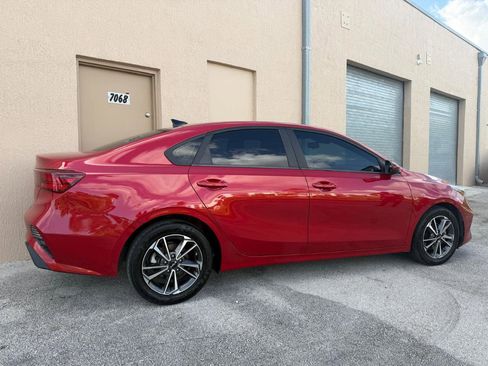 Used 2022 Kia Forte LXS image 14