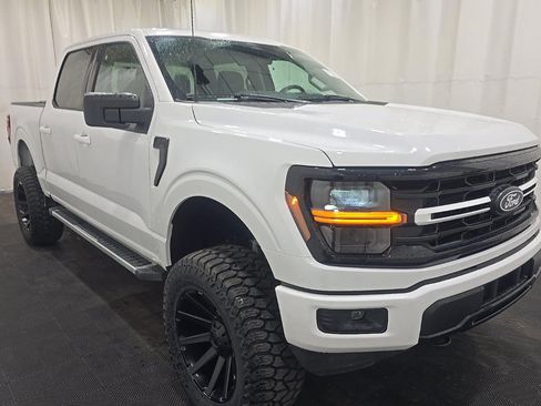 Used 2025 Ford F150 XLT w/ Equipment Group 301A Standard AWD/4WD image 3