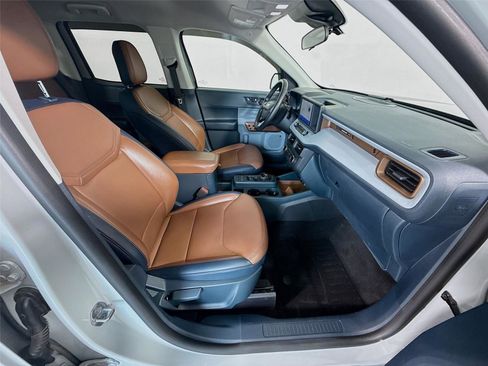 Used 2022 Ford Maverick Lariat w/ Lariat Luxury Package FWD image 7