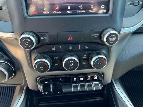 Used 2019 RAM 1500 Big Horn AWD/4WD image 28