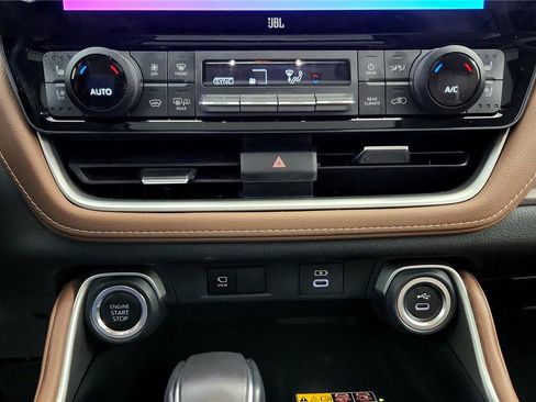 Used 2024 Toyota Grand Highlander Platinum image 33