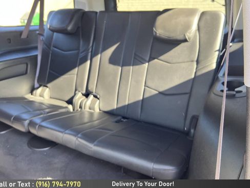 Used 2017 Cadillac Escalade ESV Premium Luxury AWD/4WD image 19