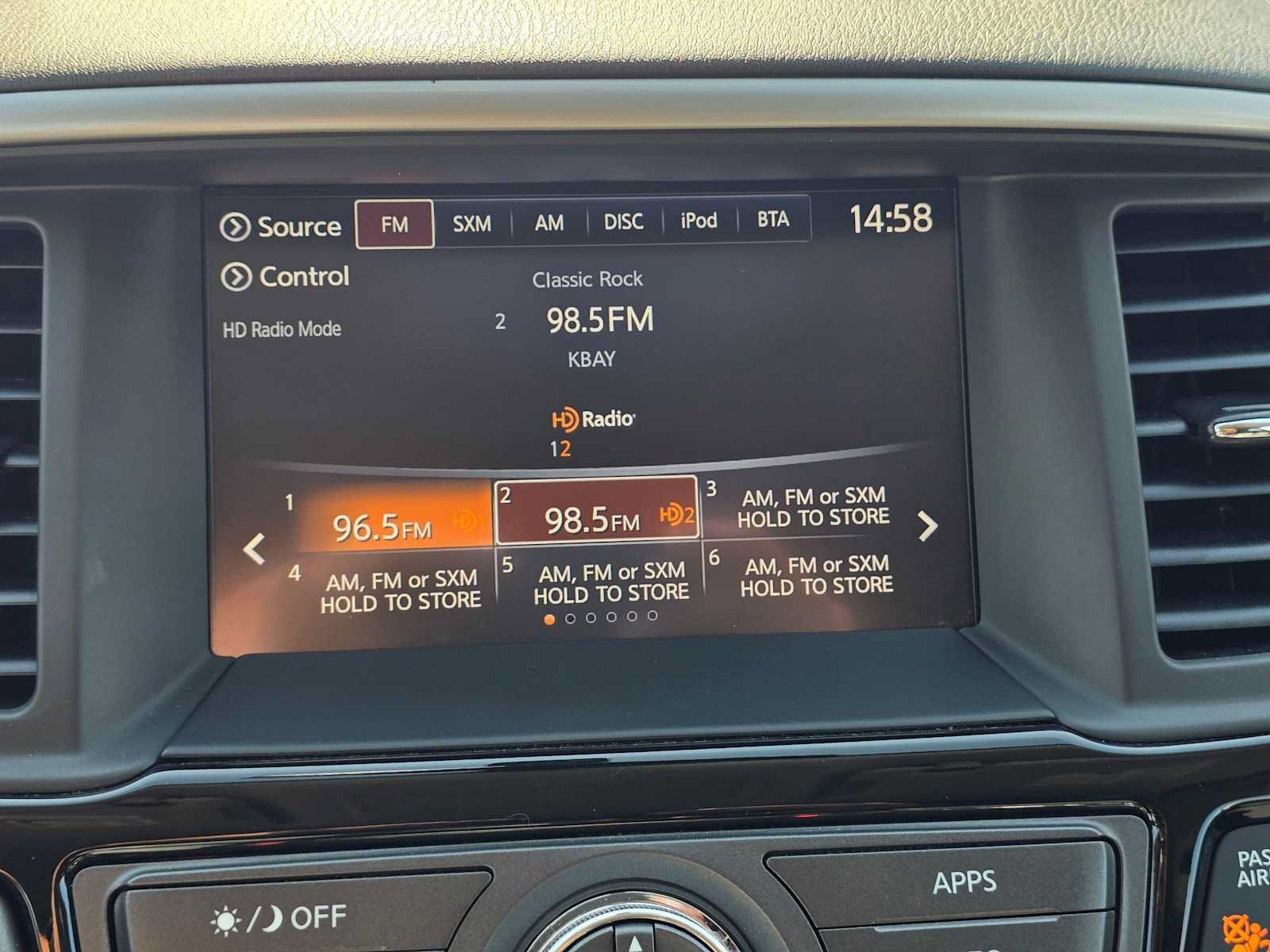 Used 2019 Nissan Pathfinder SV AWD/4WD image 28