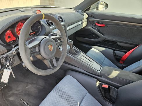 Certified 2025 Porsche 718 Boxster Spyder RS image 4