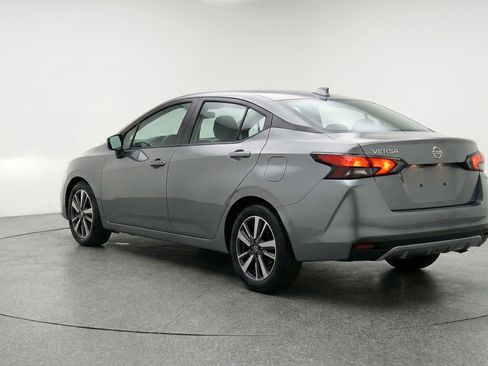 Used 2025 Nissan Versa SV image 6