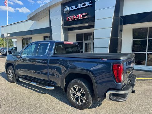 Certified 2022 GMC Sierra 1500 SLE AWD/4WD image 5