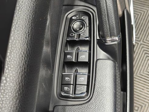 Used 2016 Porsche Cayenne AWD/4WD image 47