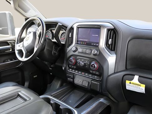 Used 2021 Chevrolet Silverado 2500 LTZ w/ LTZ Plus Package AWD/4WD image 21
