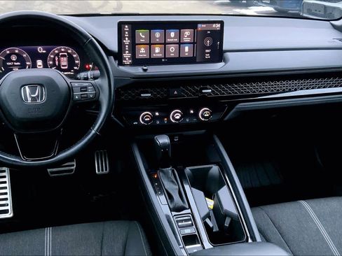 Used 2023 Honda Accord Sport image 7