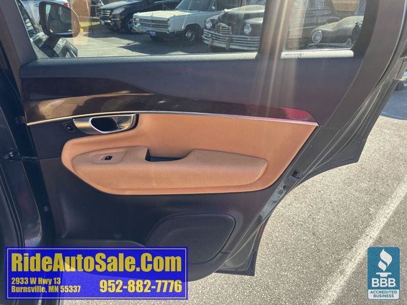 Used 2017 Volvo XC90 T6 Momentum w/ Vision Package AWD/4WD image 15