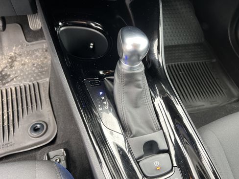 Used 2021 Toyota C-HR LE image 24