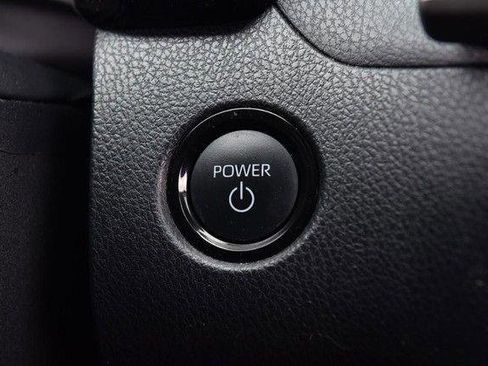 Used 2025 Toyota Camry LE image 18