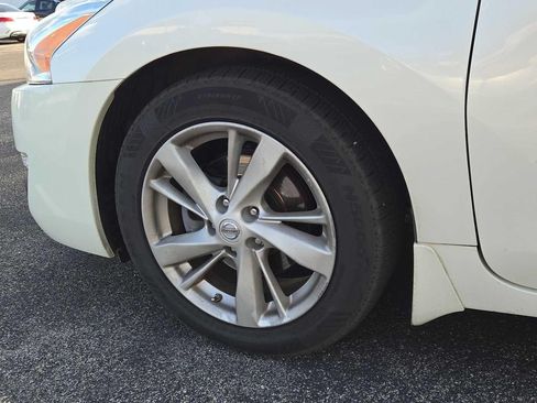 Used 2014 Nissan Altima 2.5 SL w/ Technology Package FWD image 8