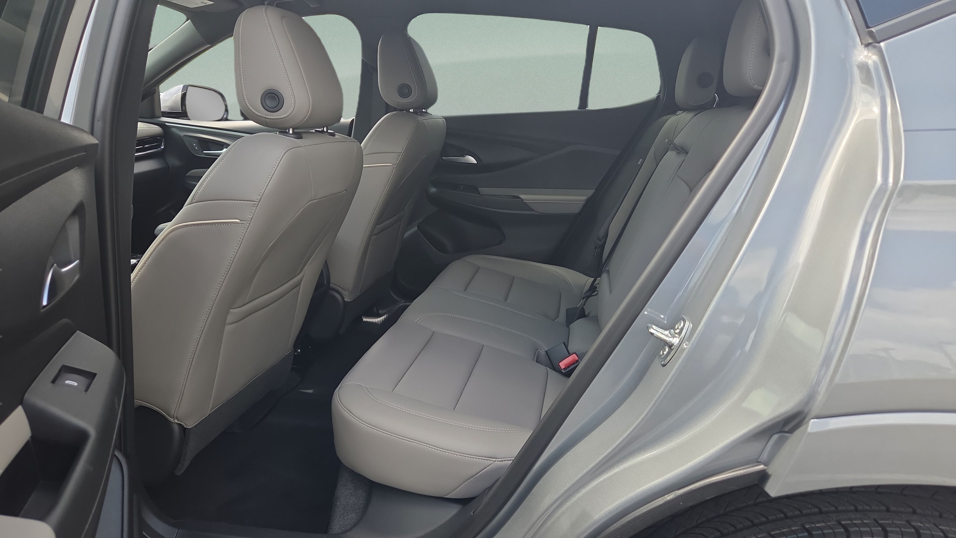 New 2026 Buick Envista Avenir FWD image 10
