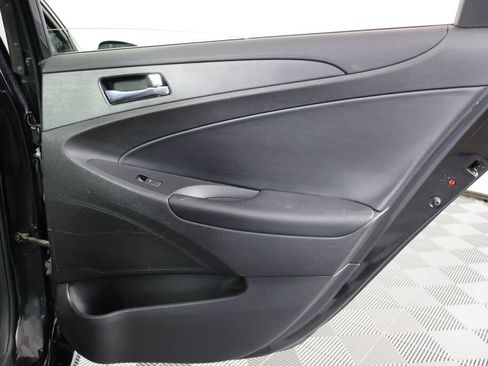 Used 2012 Hyundai Sonata SE image 25