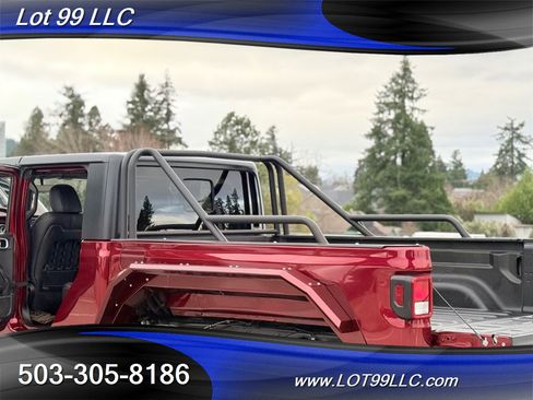 Used 2021 Jeep Gladiator Rubicon w/ Trailer Tow Package AWD/4WD image 21