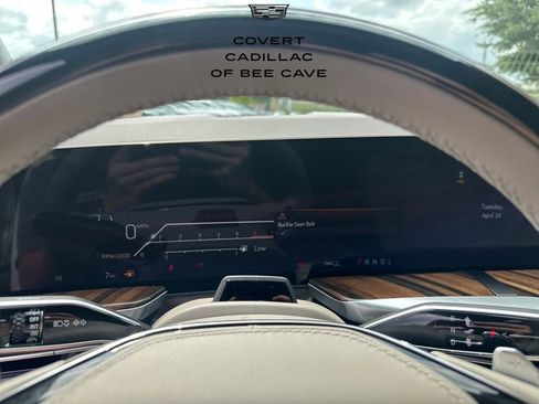 New 2026 Cadillac Escalade Platinum Sport w/ LPO, ONYX Package image 41