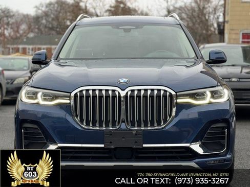 Used 2021 BMW X7 xDrive40i w/ Premium Package image 3