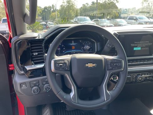 New 2025 Chevrolet Silverado 1500 LT image 17