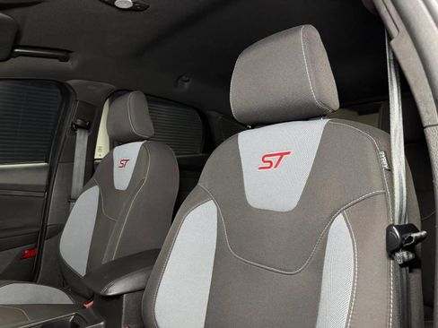 Used 2018 Ford Focus ST FWD image 27