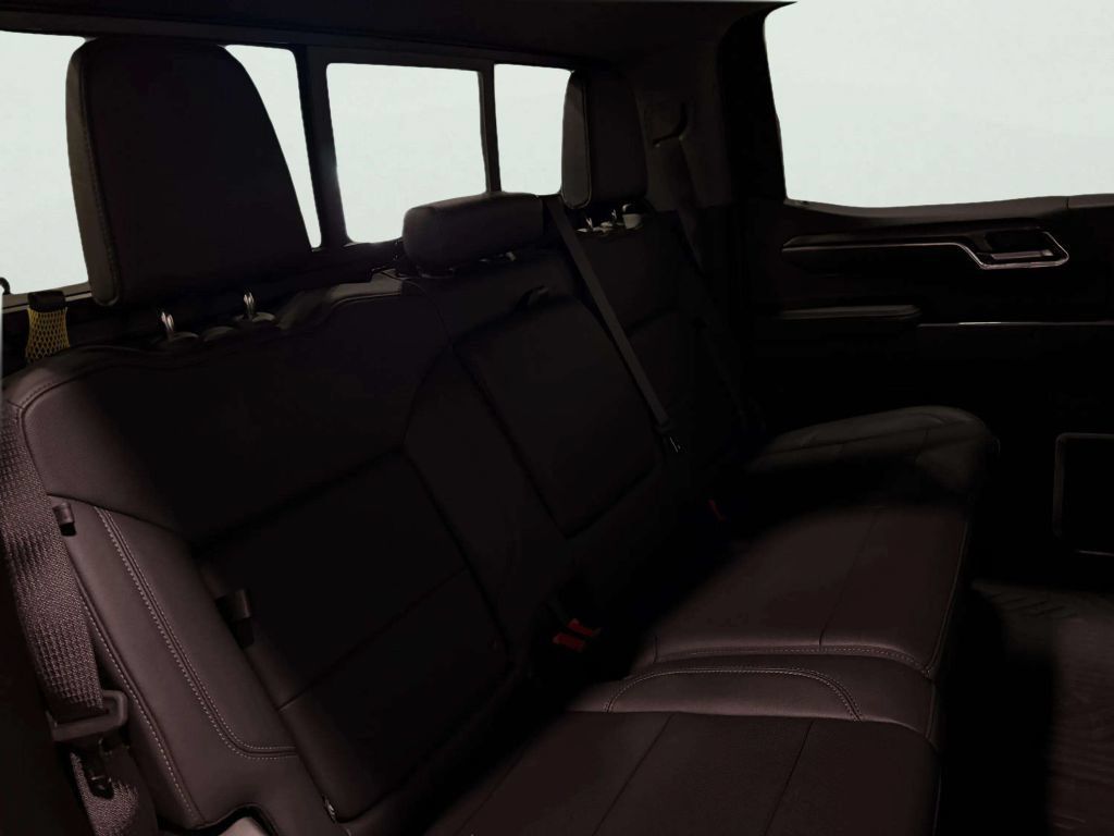 Used 2024 Chevrolet Silverado 1500 LTZ AWD/4WD image 24