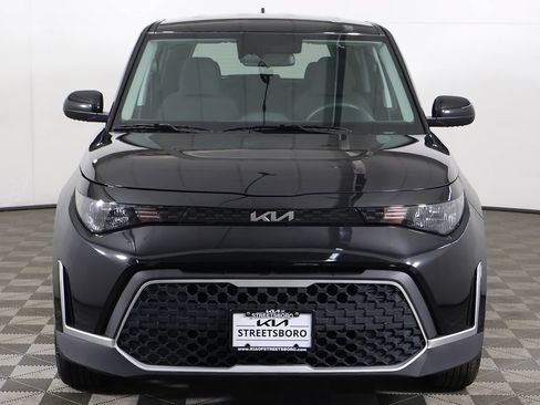 Used 2025 Kia Soul LX w/ LX Technology Package FWD image 10
