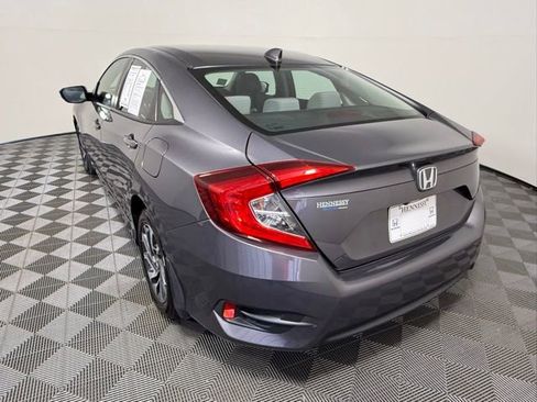 Used 2018 Honda Civic EX image 4