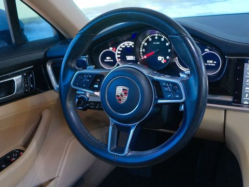 Used 2017 Porsche Panamera image 49