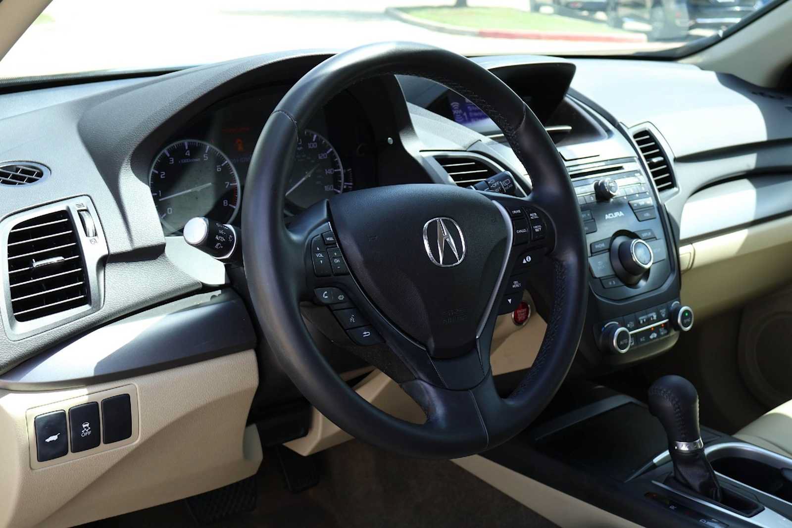 Used 2018 Acura RDX FWD image 2