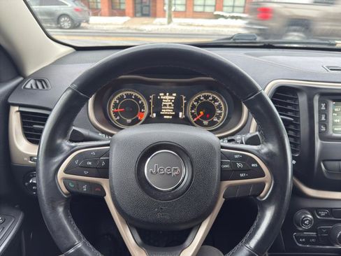 Used 2014 Jeep Cherokee Latitude image 14