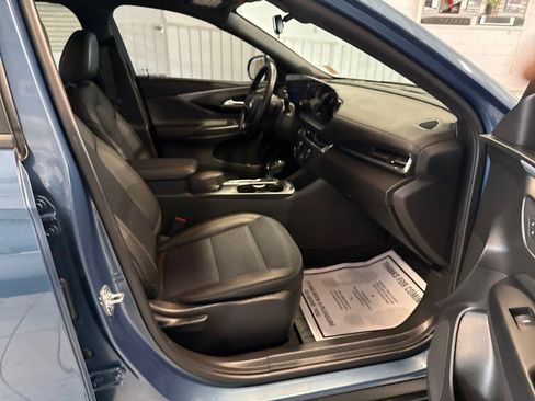 Used 2024 Buick Envista Preferred w/ Convenience I Package FWD image 29
