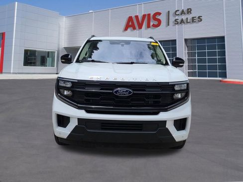 Used 2025 Ford Expedition Active AWD/4WD image 10
