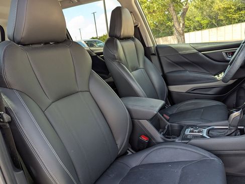 Used 2024 Subaru Forester Limited image 30