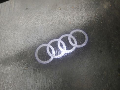 Used 2019 Audi Q8 Premium Plus w/ Premium Plus image 24