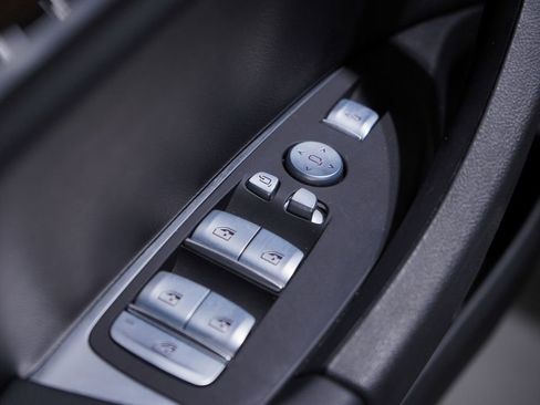 Used 2023 BMW X3 sDrive30i w/ Convenience Package image 17