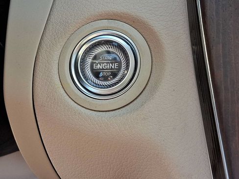 Used 2021 Mercedes-Benz C 300 4MATIC Sedan image 25
