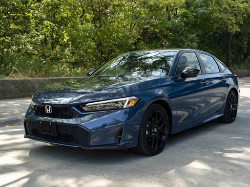 Used 2026 Honda Civic Sport image 5