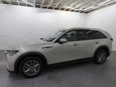 Used 2024 MAZDA CX-90 Plug-In Hybrid w/ Preferred AWD/4WD image 8