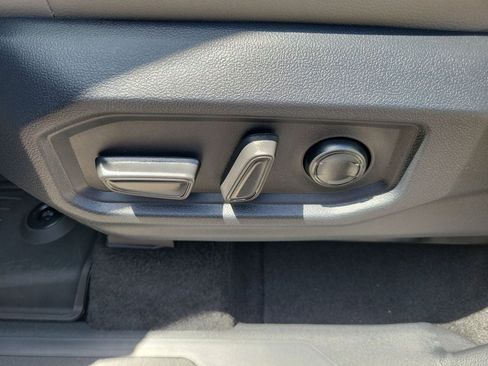 New 2026 Toyota Tundra Limited AWD/4WD image 17