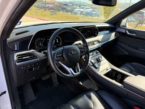 Used 2021 Hyundai Palisade Calligraphy image 12