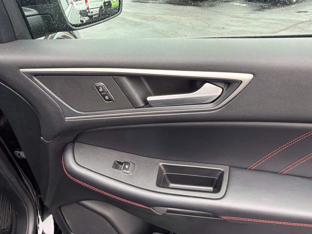 Used 2023 Ford Edge ST-Line AWD/4WD image 43