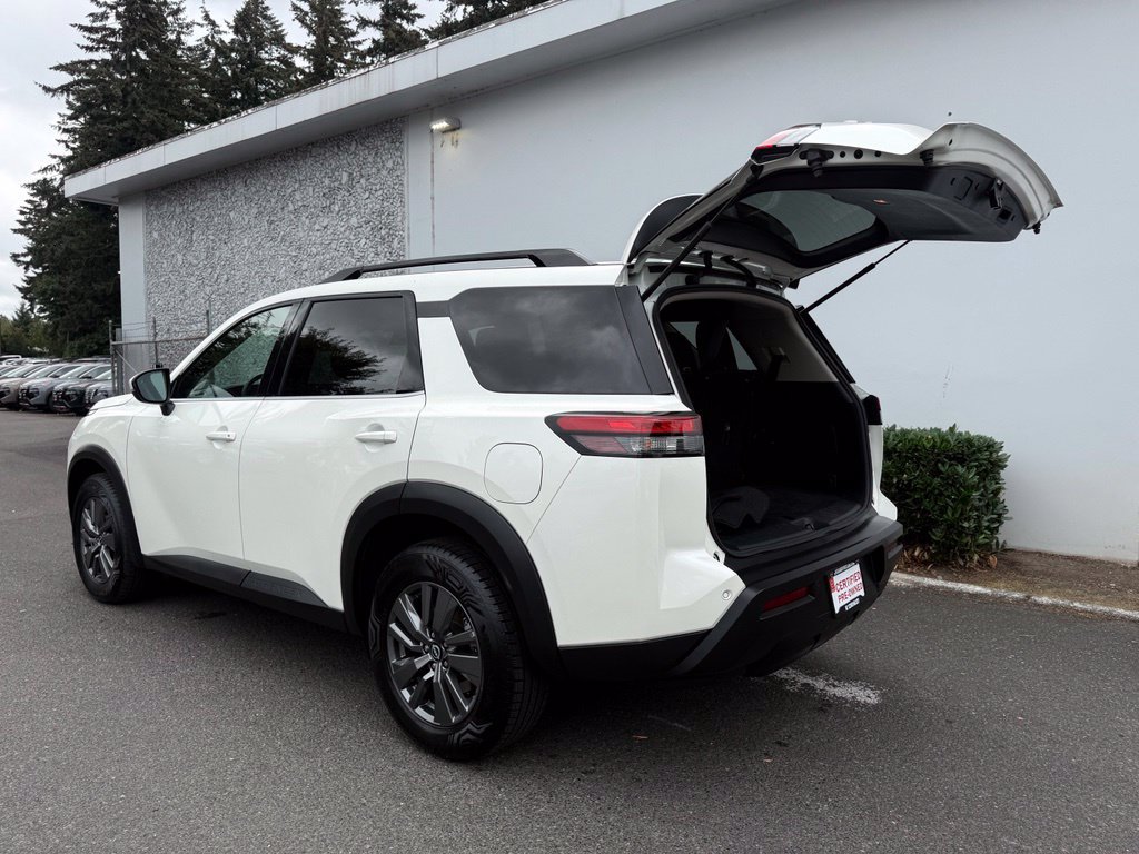 Certified 2024 Nissan Pathfinder SV AWD/4WD image 10