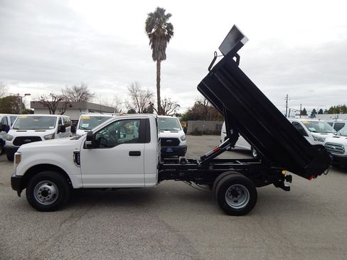 Used 2019 Ford F350 XL w/ Power Equipment Group image 5
