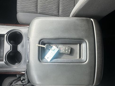 Used 2019 GMC Yukon SLE w/ SLE Value Package image 22