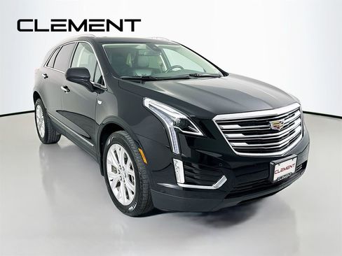 Used 2017 Cadillac XT5 Premium Luxury image 3