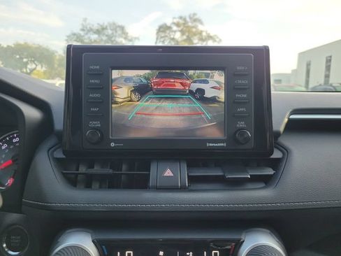 Used 2021 Toyota RAV4 XLE FWD image 21