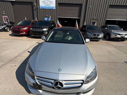 Used 2017 Mercedes-Benz C 300 Sedan image 17
