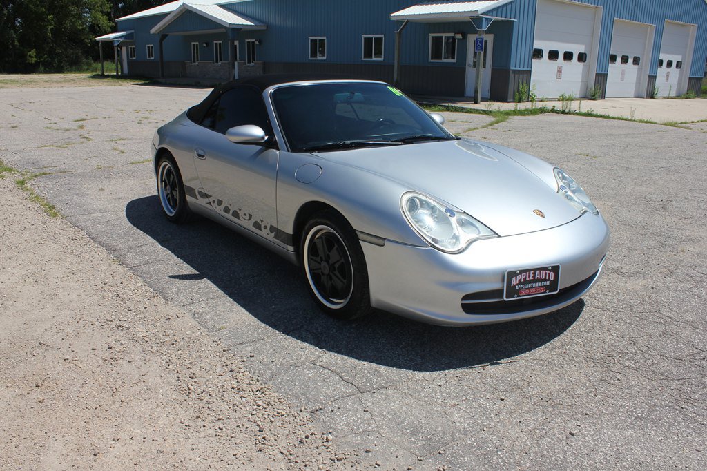 Used 2004 Porsche 911 Carrera RWD image 3