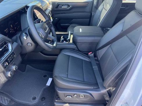 New 2026 GMC Yukon XL Denali image 17